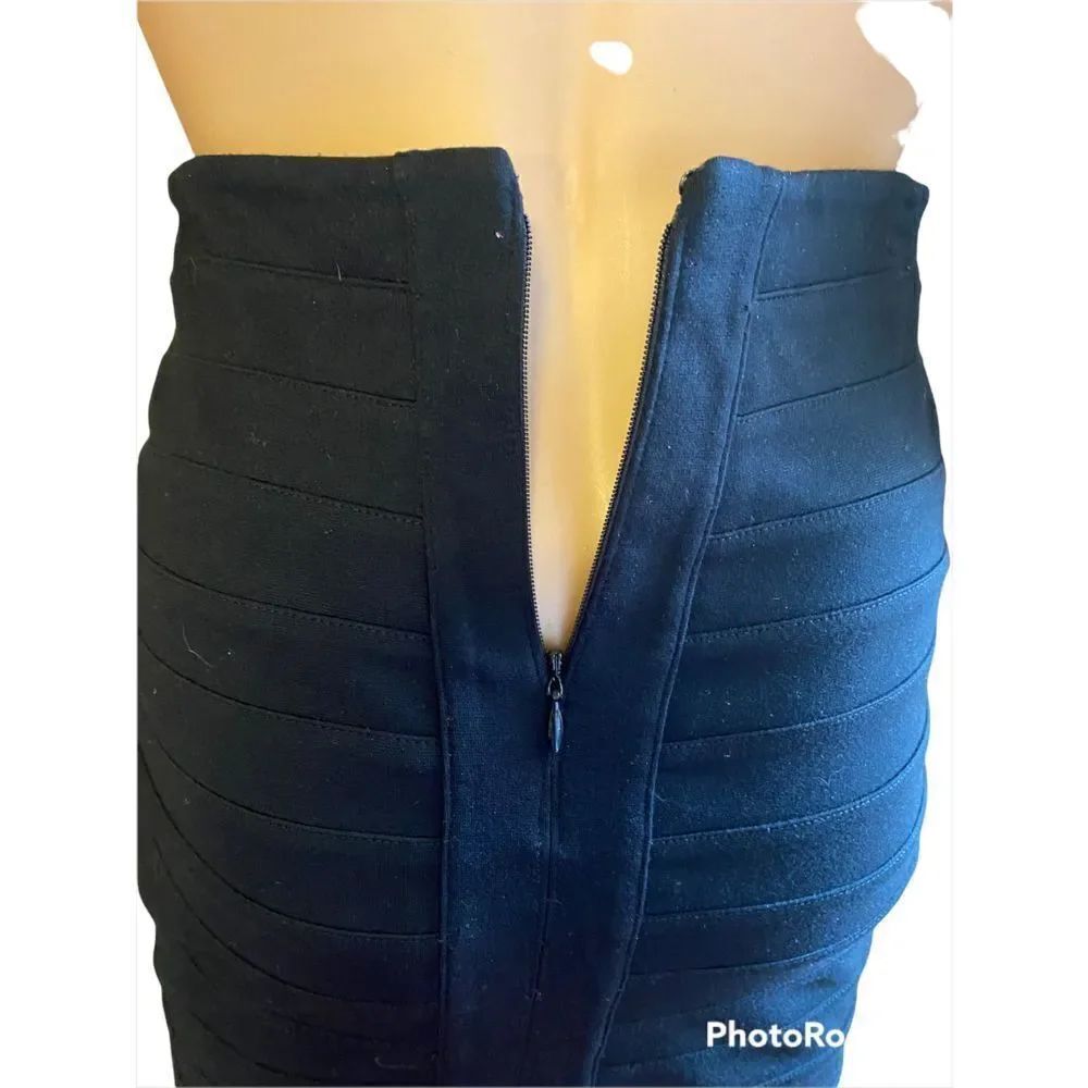 Express Stretch Skirt  - Picture 3 of 9
